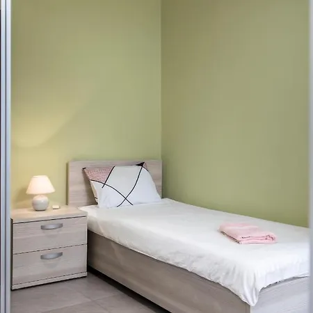 3br Penthouse With Huge Terrace - Sliema, Triq Trofimu *