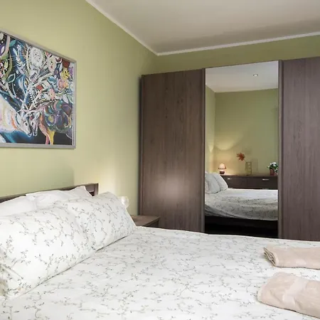 3br Penthouse With Huge Terrace - Sliema, Triq Trofimu Apartment *