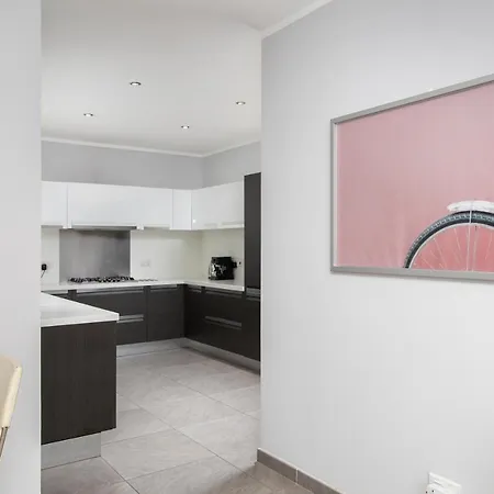 3br Penthouse With Huge Terrace - Sliema, Triq Trofimu Sliema