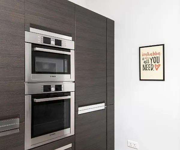 3br Penthouse With Huge Terrace - Sliema, Triq Trofimu Apartment *