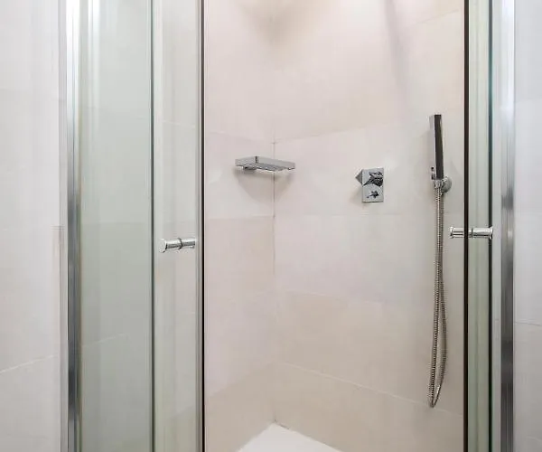 Apartment 3br Penthouse With Huge Terrace - Sliema, Triq Trofimu Sliema