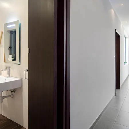 3br Penthouse With Huge Terrace - Sliema, Triq Trofimu Lägenhet